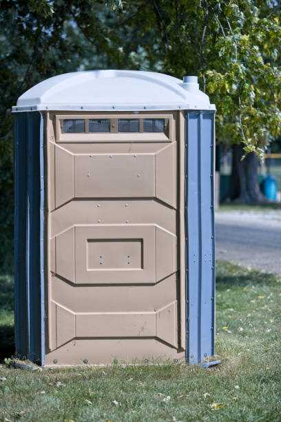Best Porta potty delivery and setup  in Chillum, MD